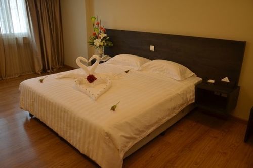 51 3* Yangon